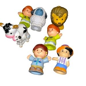 Fisher Price little People Small mixed Lot of 7 kids and zoo animals Figurines